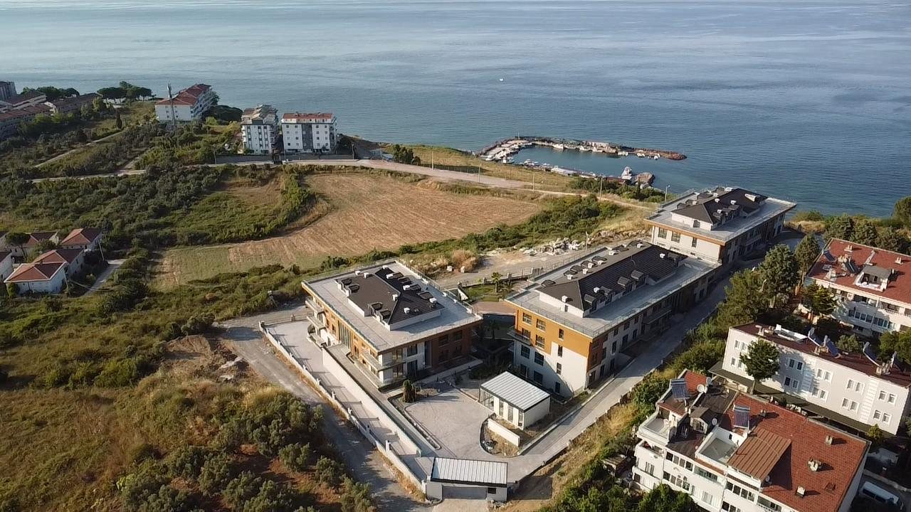 منظر جوي للمباني الثلاثة - Yalova Hills